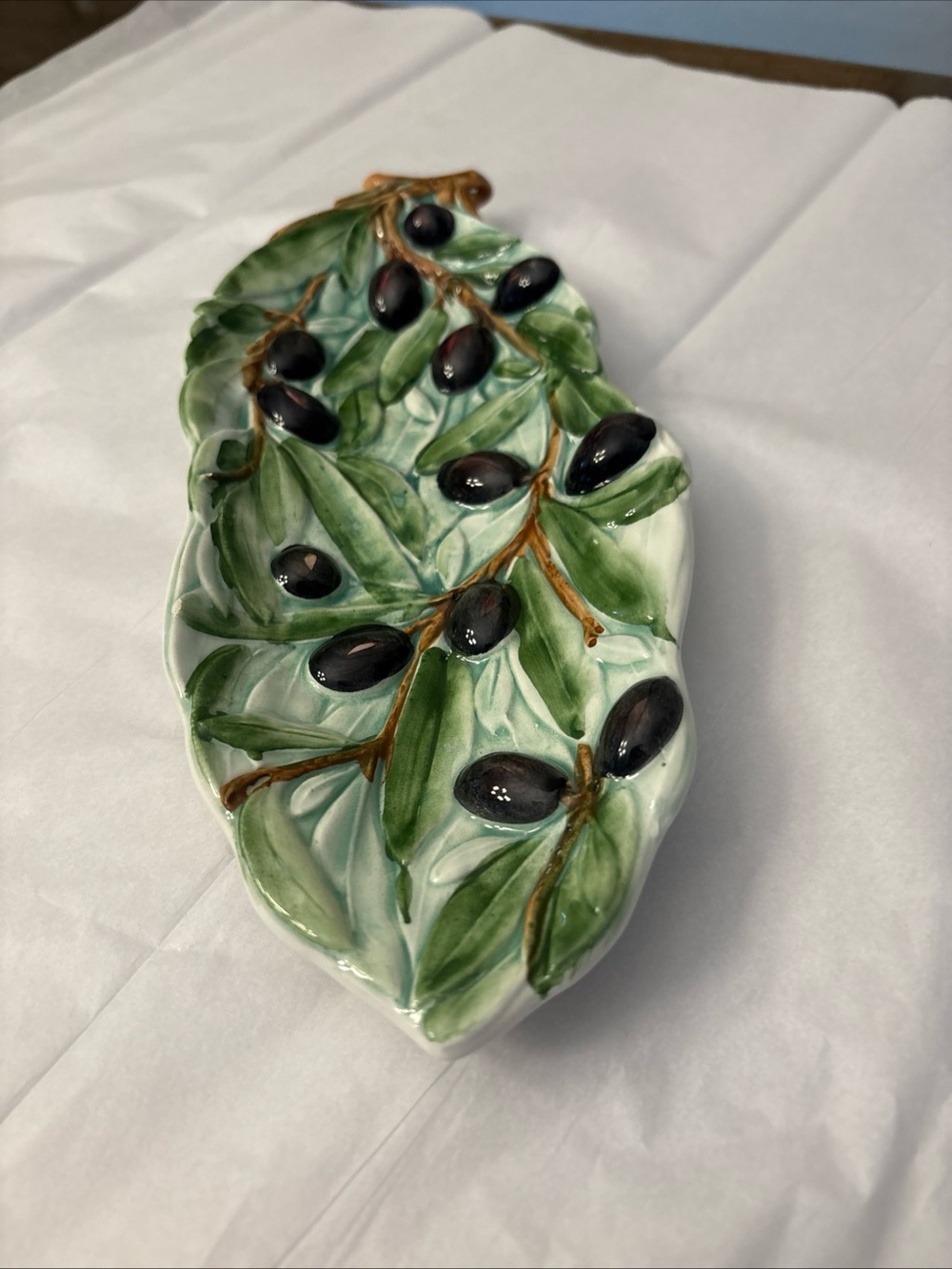 Vtg. Olive Branch Dish, Italian Pottery/ceramic, Majolica Style, 3D